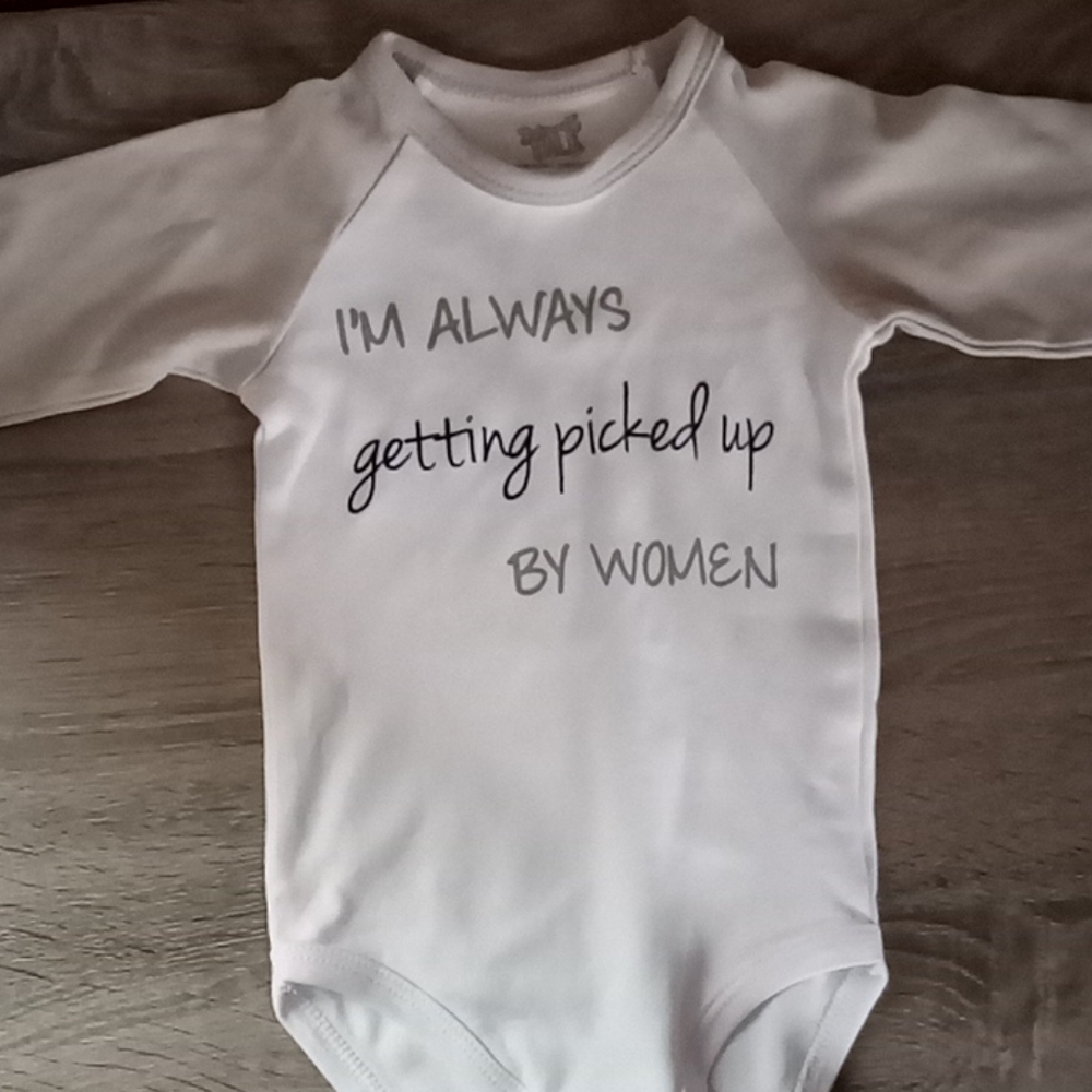 NWOTBoys 3/4 sleeves onsie